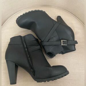 Black Ankle Boots Size 10